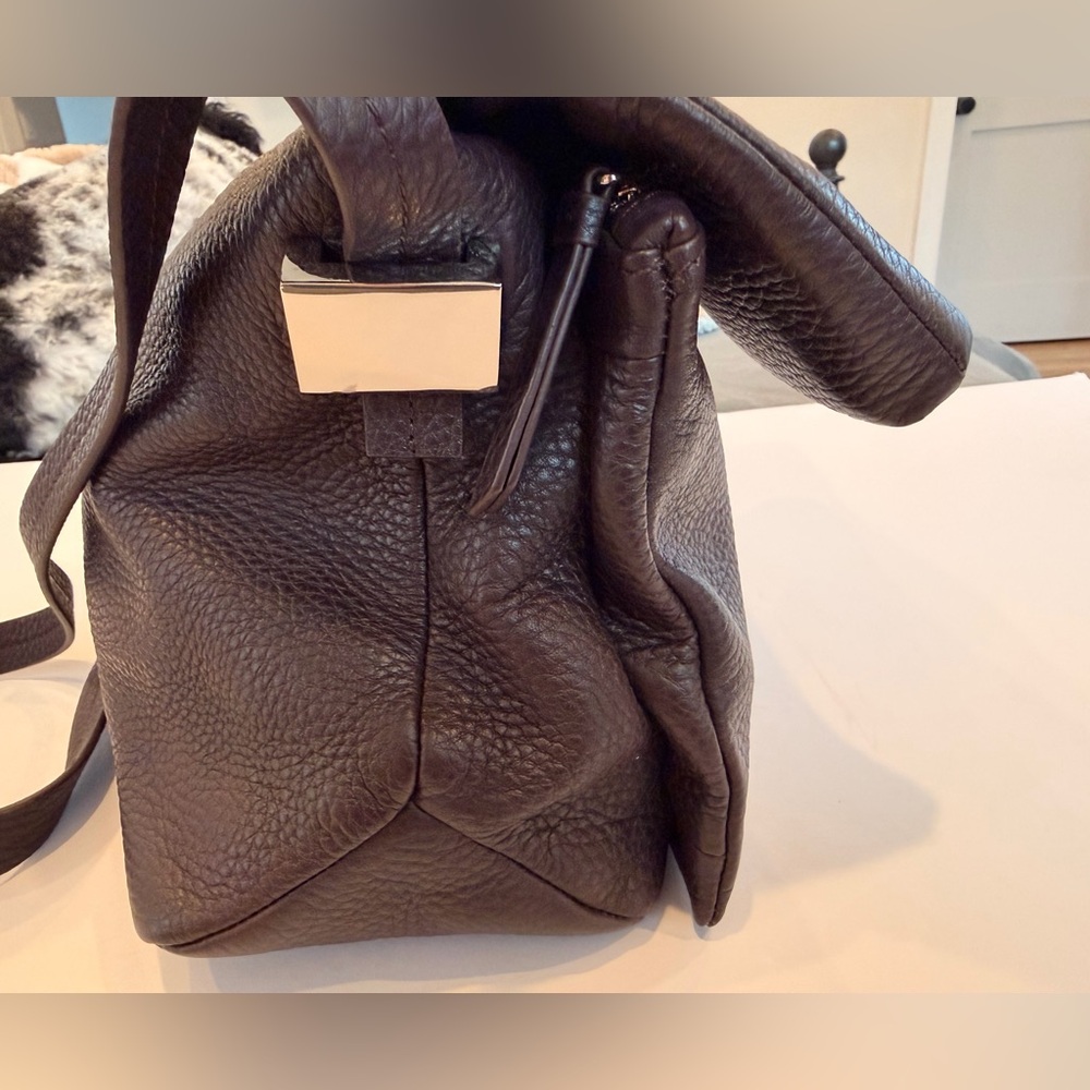 & Other Stories Brown Pebbled Leather Foldover Crossbody Bag‎ Minimal - Picture 4 of 9